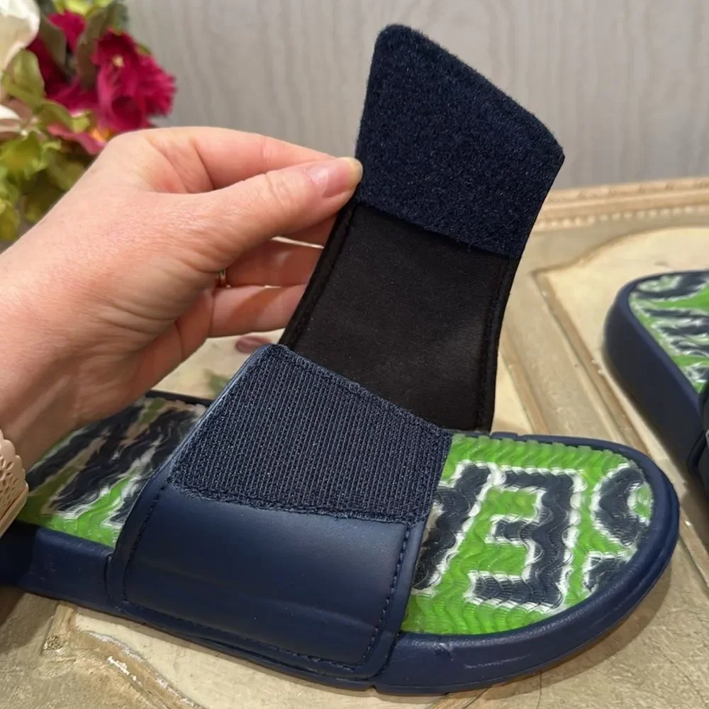 FOCO Seattle Seahawks NFL Unisex Gel Slides Flip Flops Sandals Sz S M:7/8 W:8/9